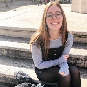 Meet your Posher, Chloe